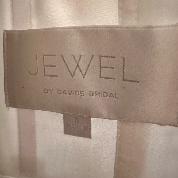 David’s Bridal by Jewel wedding dress - Picture 10 of 10
